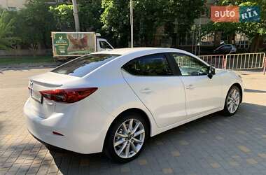 Седан Mazda 3 2017 в 