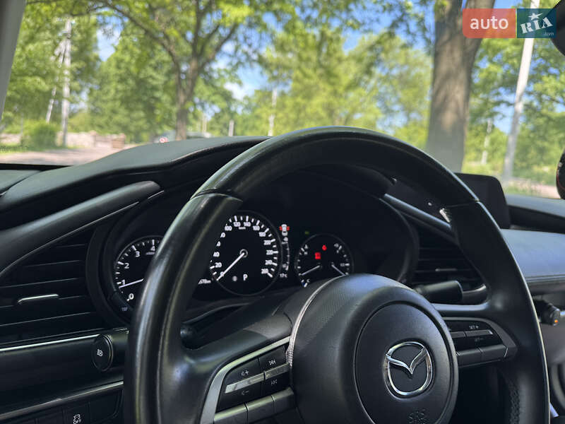 Седан Mazda 3 2019 в Кропивницькому