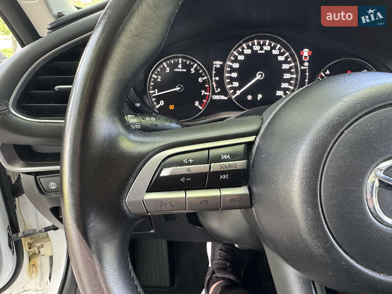 Седан Mazda 3 2019 в Кропивницькому