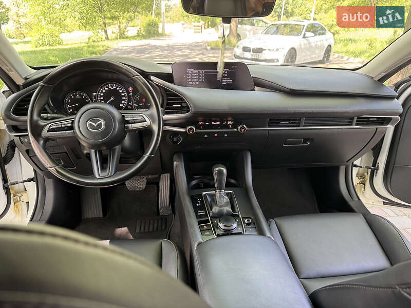 Седан Mazda 3 2019 в Кропивницькому