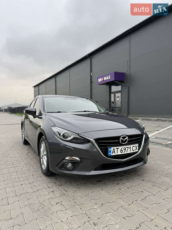 Седан Mazda 3 2016 в Івано-Франківську