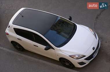 Хетчбек Mazda 3 2010 в 