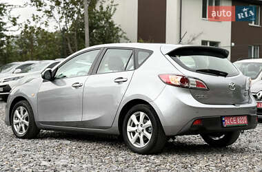 Хетчбек Mazda 3 2010 в 