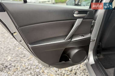 Хетчбек Mazda 3 2010 в 