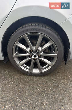 Седан Mazda 3 2018 в 