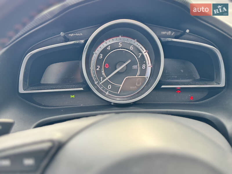 Седан Mazda 3 2014 в Киеве