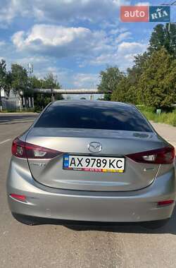 Седан Mazda 3 2016 в 