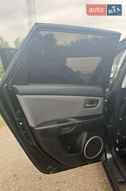 Хэтчбек Mazda 3 2006 в 