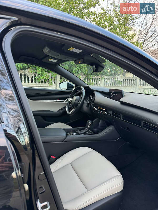 Хэтчбек Mazda 3 2020 в Киеве