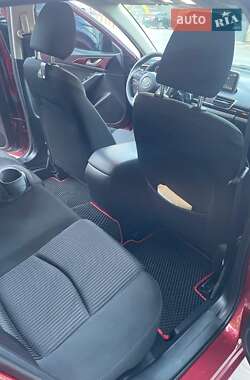 Седан Mazda 3 2015 в 