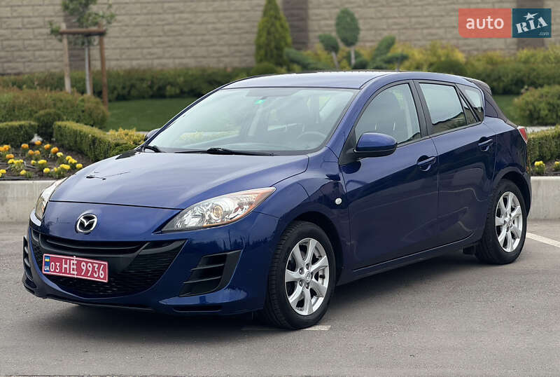 Хэтчбек Mazda 3 2010 в 