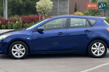 Хэтчбек Mazda 3 2010 в 