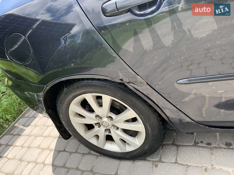 Седан Mazda 3 2004 в Виннице