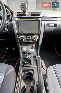 Хэтчбек Mazda 3 2005 в 