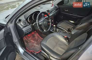 Седан Mazda 3 2004 в 