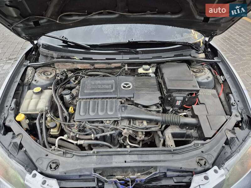 Седан Mazda 3 2004 в Дніпрі