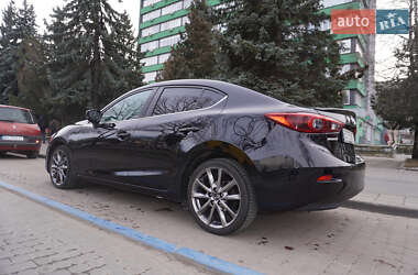 Седан Mazda 3 2018 в 
