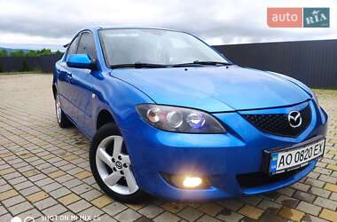 Седан Mazda 3 2004 в Иршаве