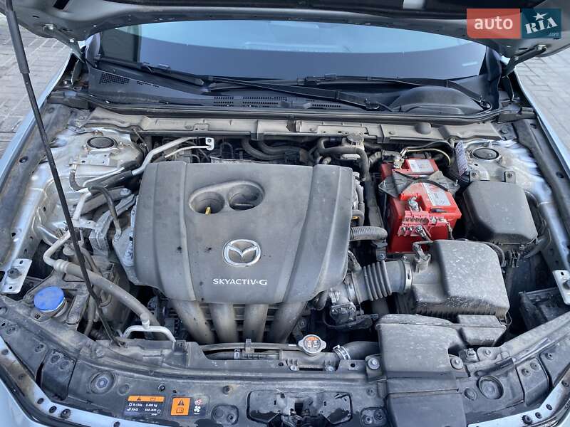 Седан Mazda 3 2019 в Львові