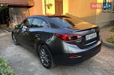 Седан Mazda 3 2018 в 