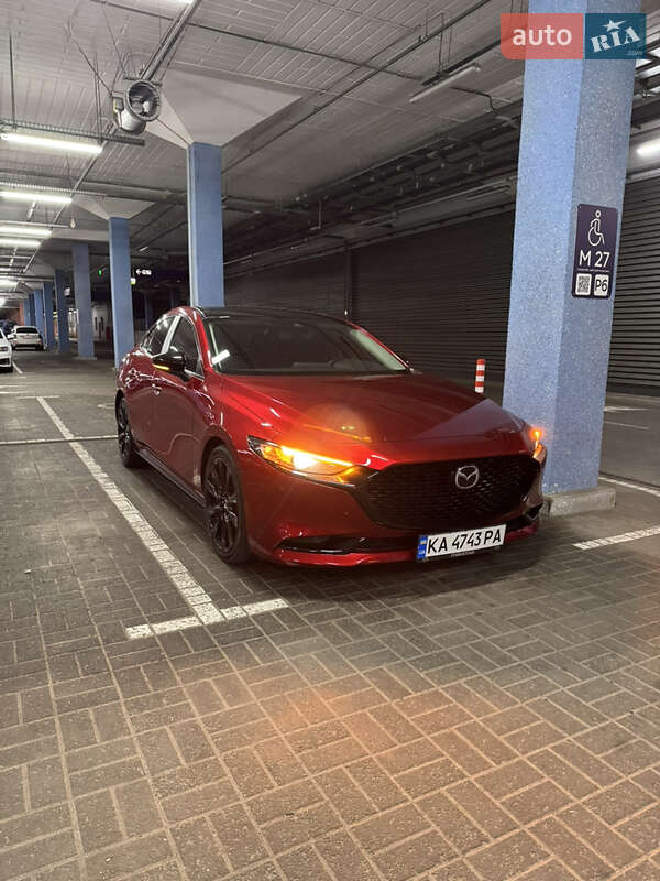 Седан Mazda 3 2019 в Киеве