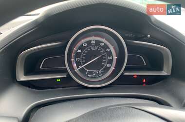 Седан Mazda 3 2015 в 