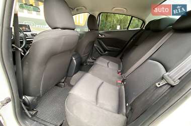 Седан Mazda 3 2014 в 