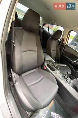 Седан Mazda 3 2014 в 