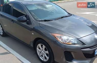 Седан Mazda 3 2012 в 