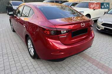 Седан Mazda 3 2015 в 