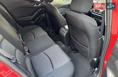 Седан Mazda 3 2015 в 