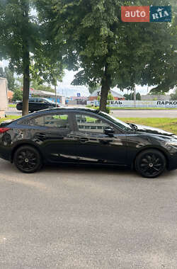 Седан Mazda 3 2018 в 