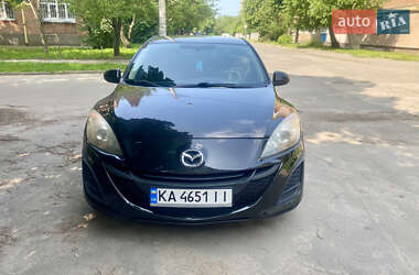 Седан Mazda 3 2010 в Умані