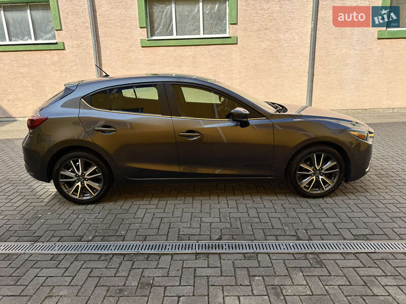 Хетчбек Mazda 3 2018 в Києві