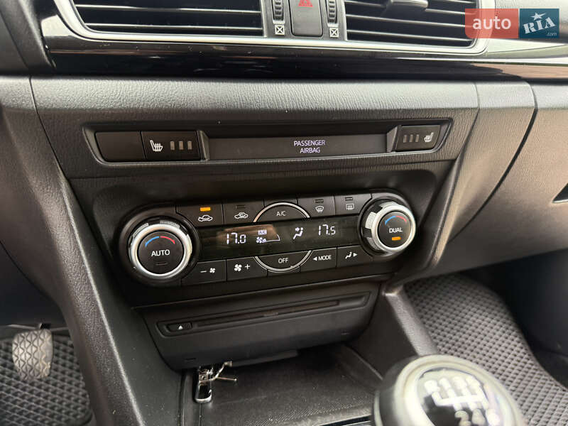 Хэтчбек Mazda 3 2014 в Ивано-Франковске