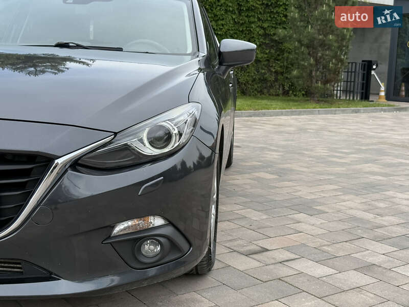 Хэтчбек Mazda 3 2014 в Ивано-Франковске