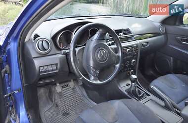 Хетчбек Mazda 3 2004 в 