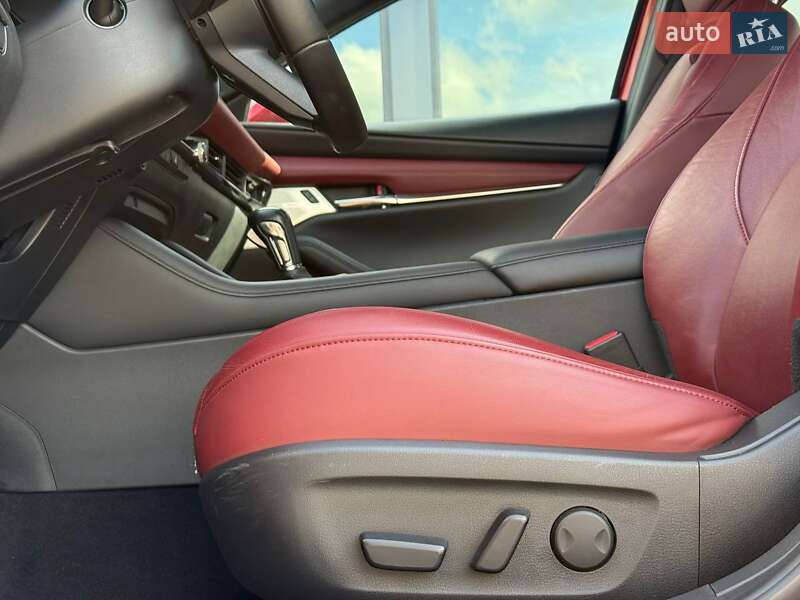 Хетчбек Mazda 3 2020 в Рівному