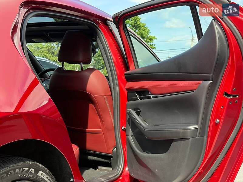 Хетчбек Mazda 3 2020 в Рівному