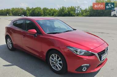 Хэтчбек Mazda 3 2016 в 