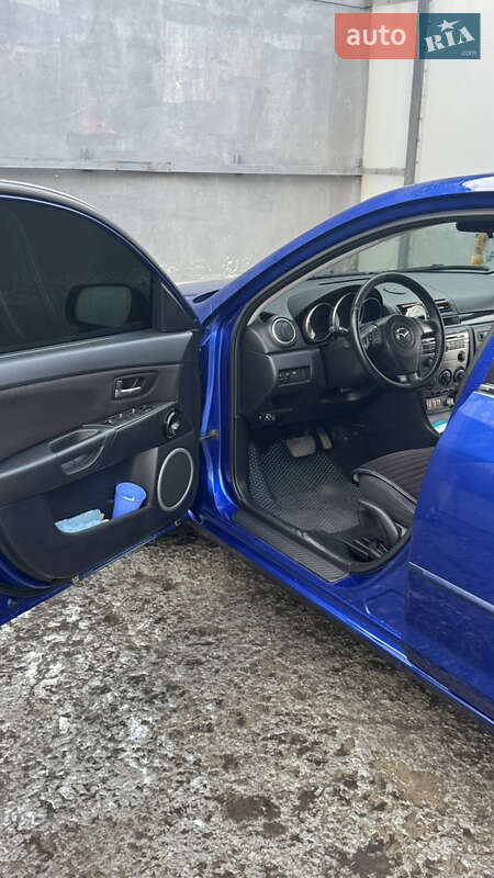 Хетчбек Mazda 3 2006 в Дніпрі
