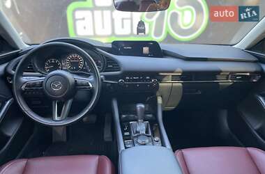 Седан Mazda 3 2023 в 