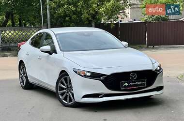 Седан Mazda 3 2018 в Киеве