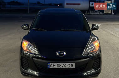 Седан Mazda 3 2012 в Днепре