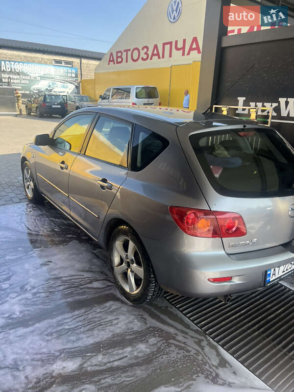Хетчбек Mazda 3 2004 в Івано-Франківську
