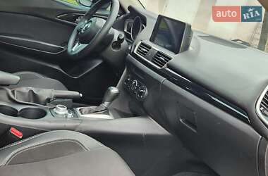Седан Mazda 3 2014 в 