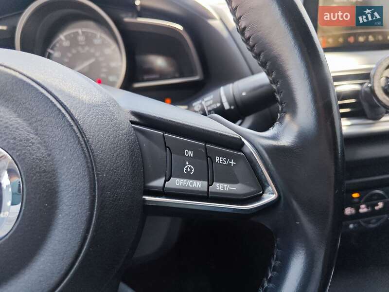 Седан Mazda 3 2017 в Киеве