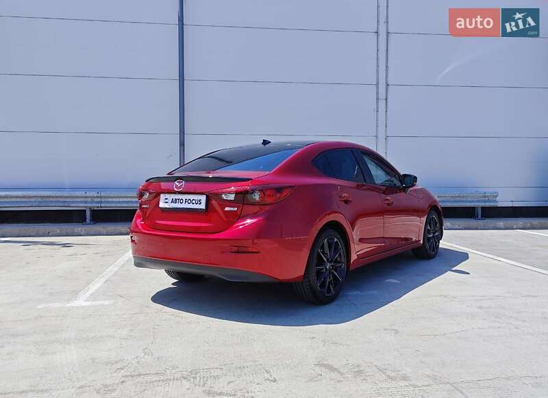 Седан Mazda 3 2017 в Киеве