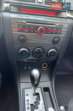 Хэтчбек Mazda 3 2007 в 