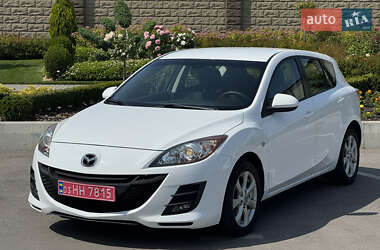 Хэтчбек Mazda 3 2010 в 